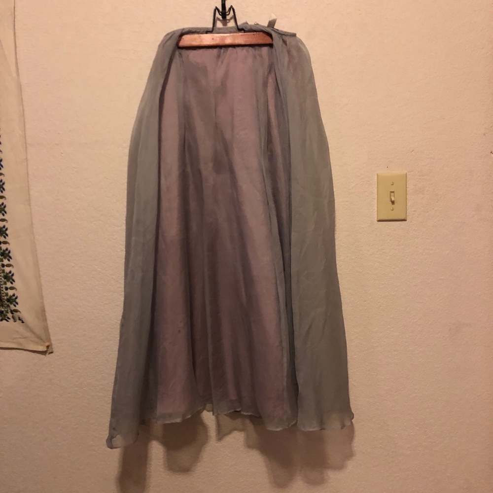 Long tulle skirt flowery and ethereal.